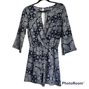 Hippie Chic Navy Paisley 3/4 bell sleeve romper Size Small